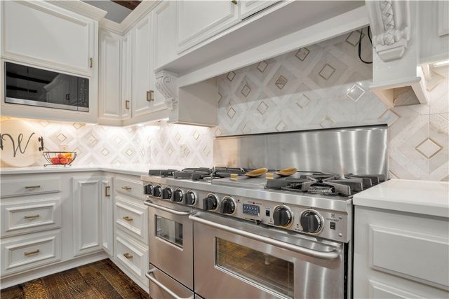 3618 W Howard Nickell Road, Fayetteville, AR 72704