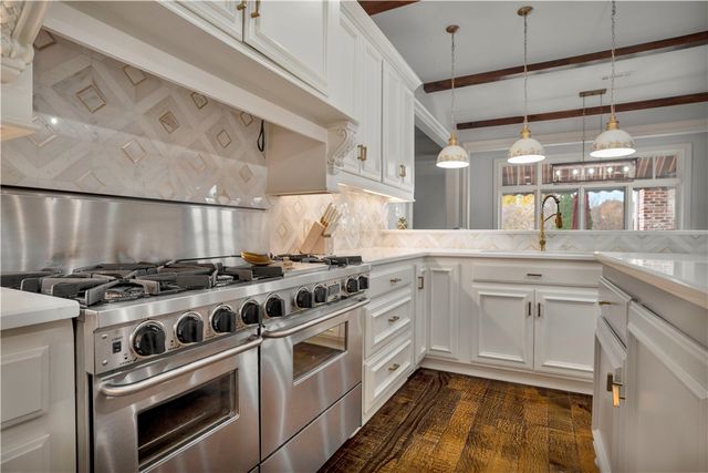 3618 W Howard Nickell Road, Fayetteville, AR 72704