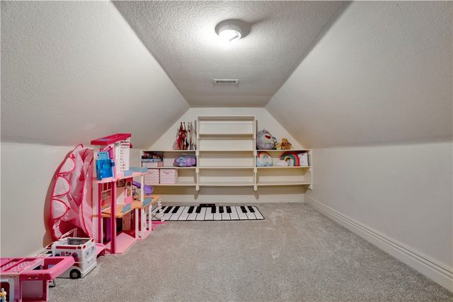 3618 W Howard Nickell Road, Fayetteville, AR 72704