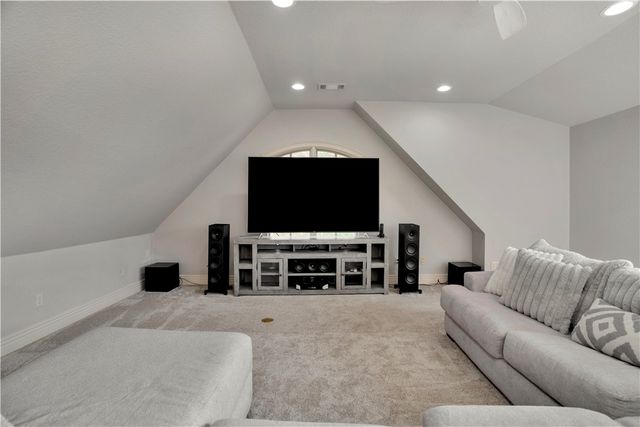 3618 W Howard Nickell Road, Fayetteville, AR 72704