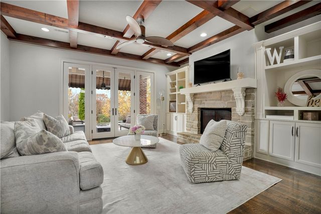 3618 W Howard Nickell Road, Fayetteville, AR 72704