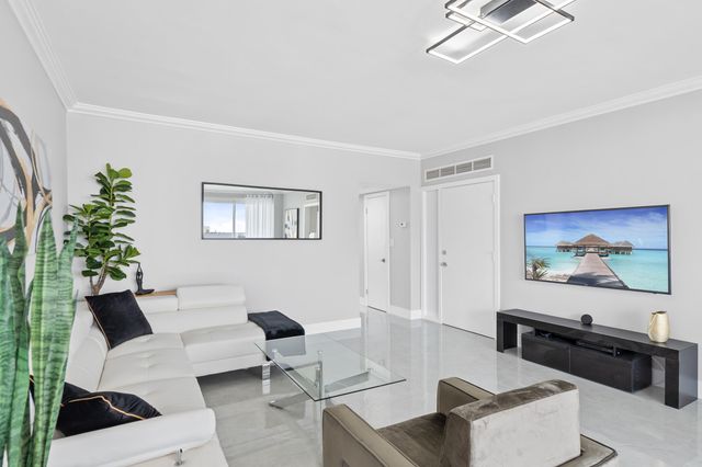 2800 E Sunrise Boulevard 19d, Fort Lauderdale, FL 33304