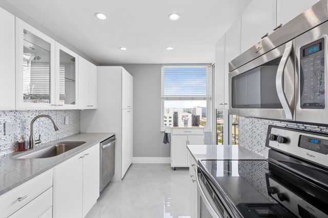 2800 E Sunrise Boulevard 19d, Fort Lauderdale, FL 33304