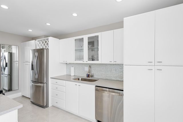 2800 E Sunrise Boulevard 19d, Fort Lauderdale, FL 33304
