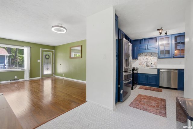 3306 W GLEN Avenue, Peoria, IL 61615
