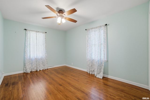 3306 W GLEN Avenue, Peoria, IL 61615