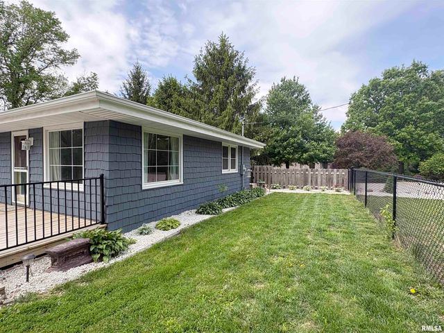 3306 W GLEN Avenue, Peoria, IL 61615