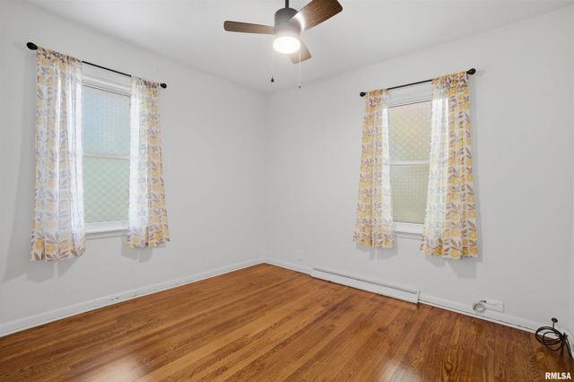 3306 W GLEN Avenue, Peoria, IL 61615