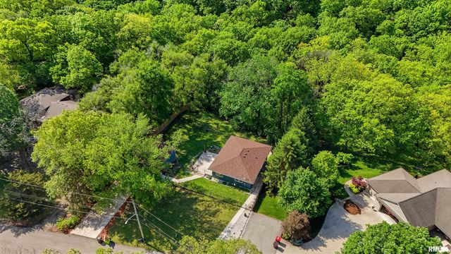 3306 W GLEN Avenue, Peoria, IL 61615