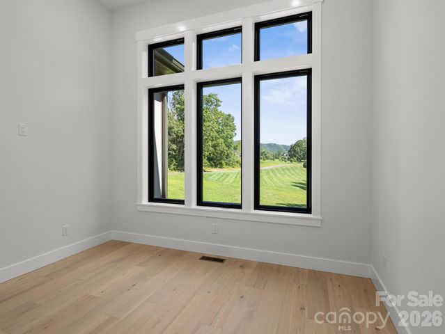 246 Turkey Ridge Road, Fletcher, NC 28732