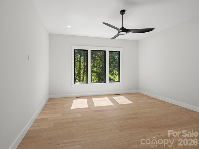 246 Turkey Ridge Road, Fletcher, NC 28732
