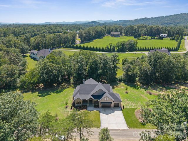 246 Turkey Ridge Road, Fletcher, NC 28732