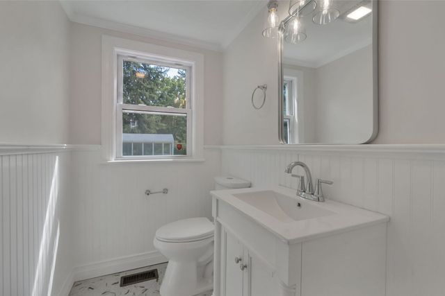 10 Briggs Ln, Marion, MA 02738