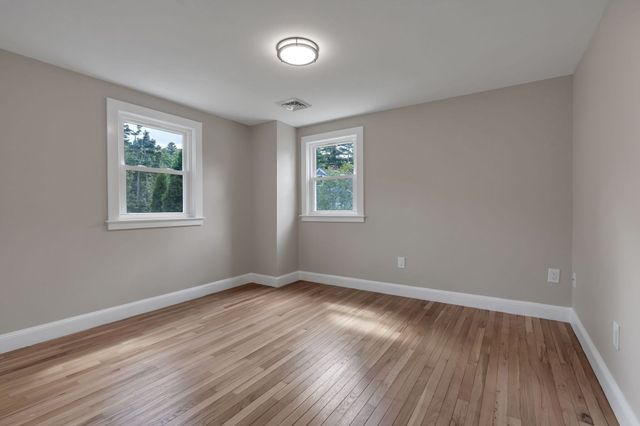 10 Briggs Ln, Marion, MA 02738