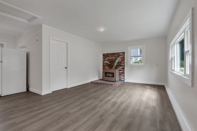 10 Briggs Ln, Marion, MA 02738