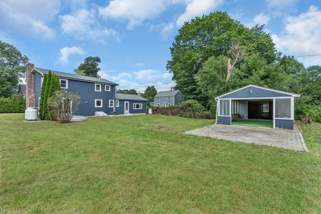 10 Briggs Ln, Marion, MA 02738