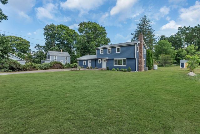 10 Briggs Ln, Marion, MA 02738