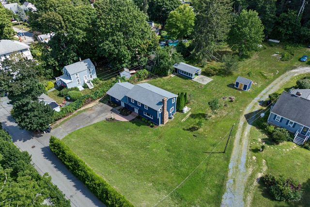 10 Briggs Ln, Marion, MA 02738
