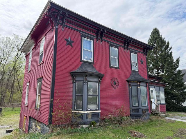 48 Province Street, Richford, VT 05476
