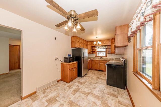 3276 S 69th STREET, Milwaukee, WI 53219