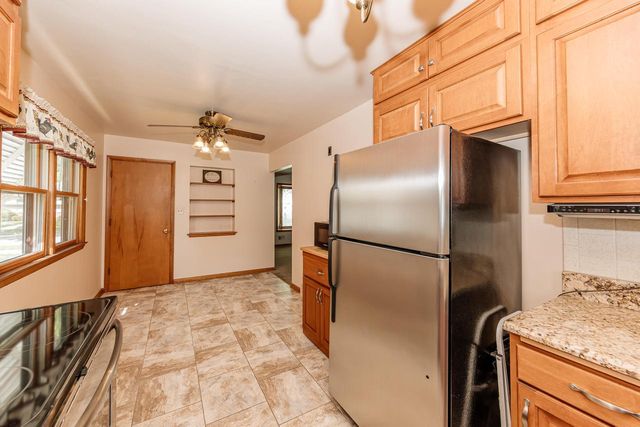 3276 S 69th STREET, Milwaukee, WI 53219
