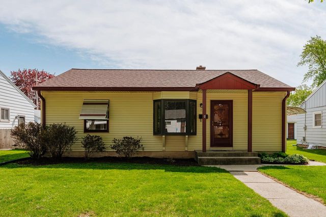 3276 S 69th STREET, Milwaukee, WI 53219