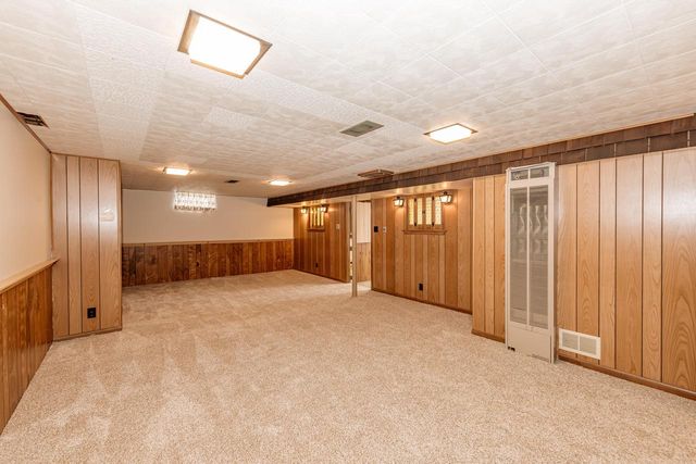 3276 S 69th STREET, Milwaukee, WI 53219