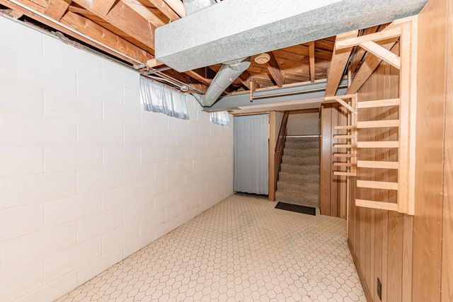 3276 S 69th STREET, Milwaukee, WI 53219