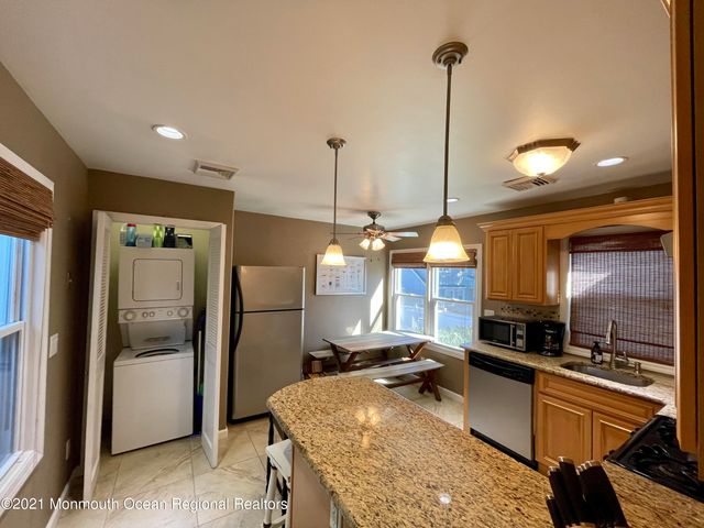 425 Sylvania Avenue Garage Apartment, Avon-by-the-sea, NJ 07717