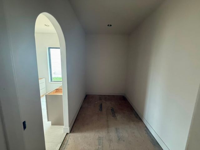 8182 Edgewood Court, West Des Moines, IA 50266