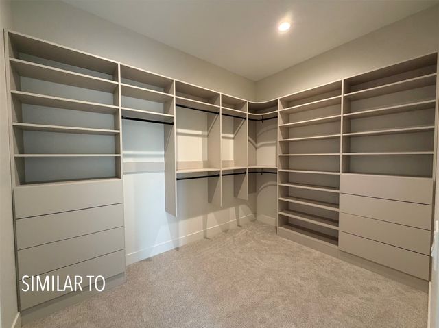 8182 Edgewood Court, West Des Moines, IA 50266