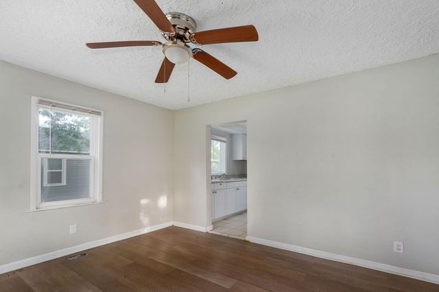 2540 W State Street, Springfield, MO 65802
