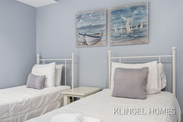 22 S Harbor Drive 202, Grand Haven, MI 49417