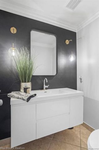 51141 Hook Drive, Macomb, MI 48042