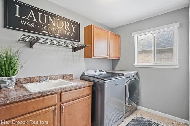 51141 Hook Drive, Macomb, MI 48042