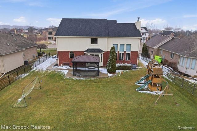 51141 Hook Drive, Macomb, MI 48042