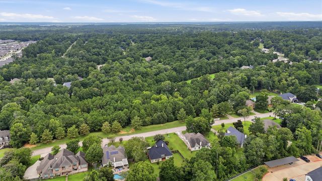 3504 Oak Landing, Conroe, TX 77304
