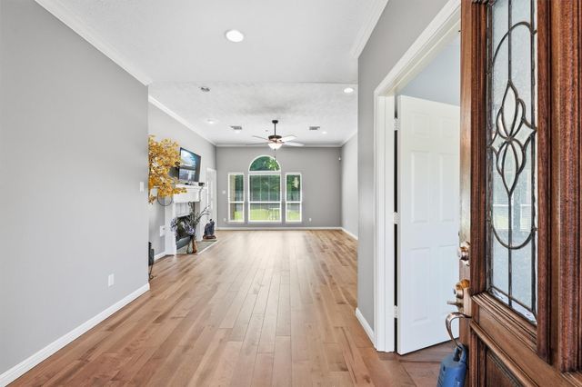 3504 Oak Landing, Conroe, TX 77304