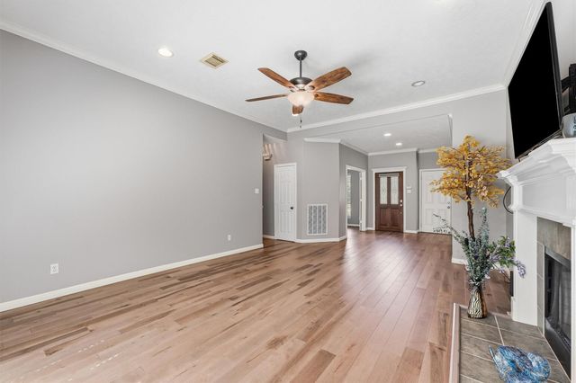 3504 Oak Landing, Conroe, TX 77304