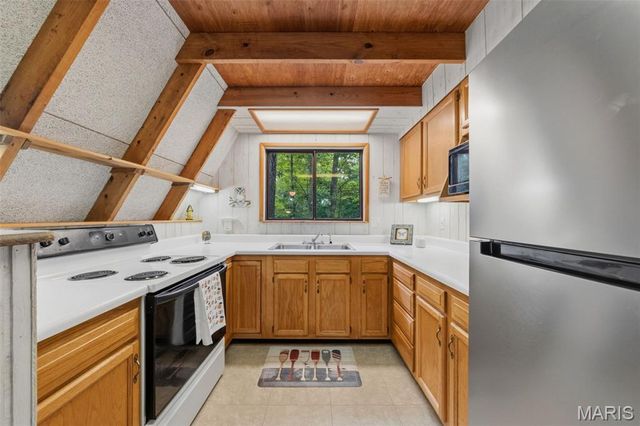 777 C White Heron Drive, Innsbrook, MO 63390
