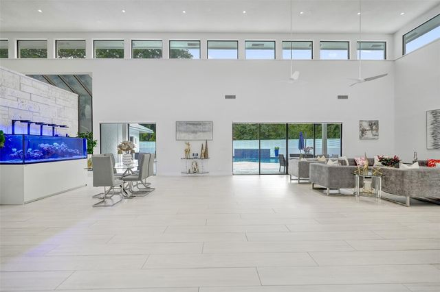 1712 Vestal Dr, Coral Springs, FL 33071