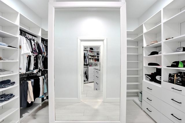 1712 Vestal Dr, Coral Springs, FL 33071