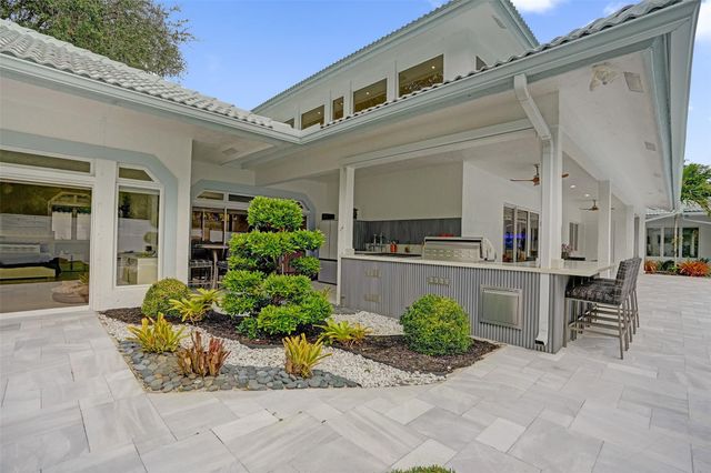 1712 Vestal Dr, Coral Springs, FL 33071