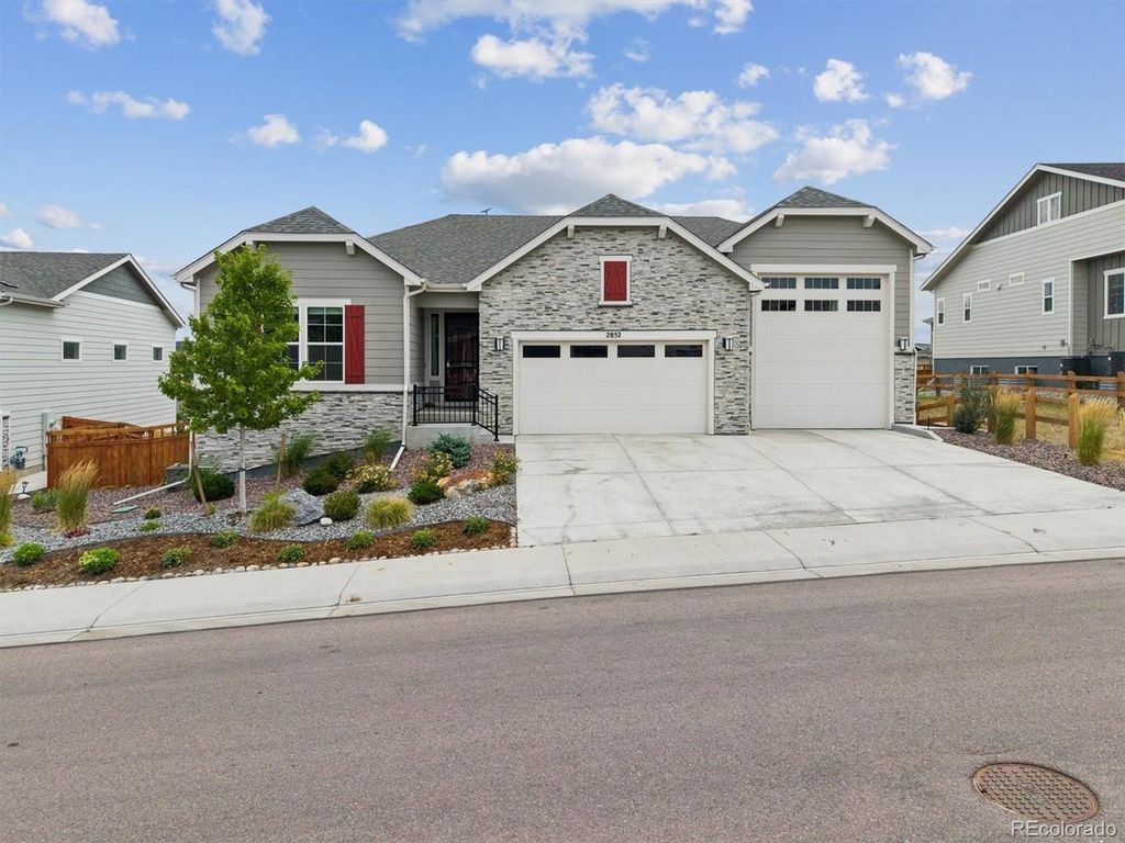 2852 Morningbird Ln, Castle Rock, CO 80109