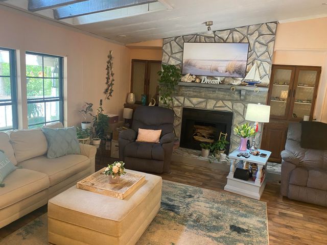 400 Butter Road, Bonneau, SC 29431