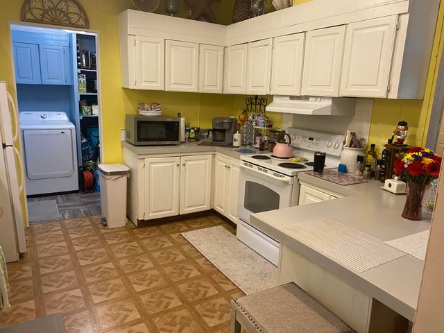 400 Butter Road, Bonneau, SC 29431