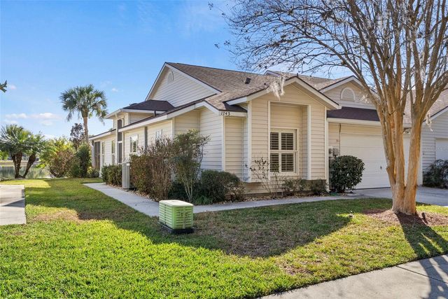 1743 LAKE HERON, Lutz, FL 33549