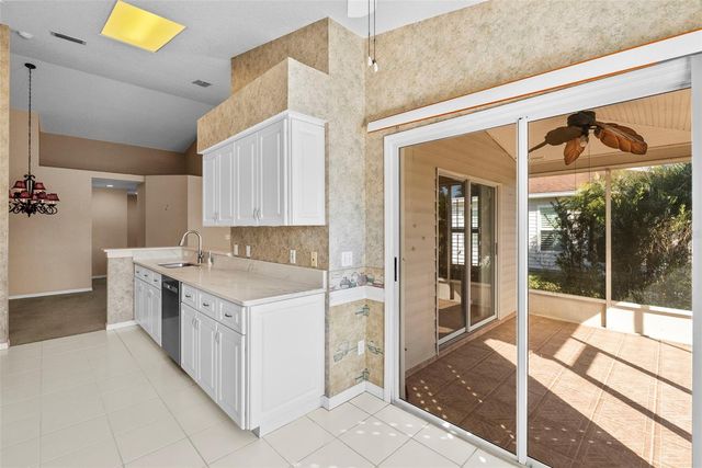 1743 LAKE HERON, Lutz, FL 33549