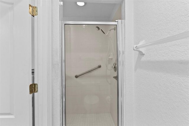 1743 LAKE HERON, Lutz, FL 33549