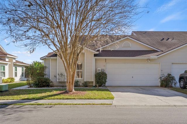 1743 LAKE HERON, Lutz, FL 33549